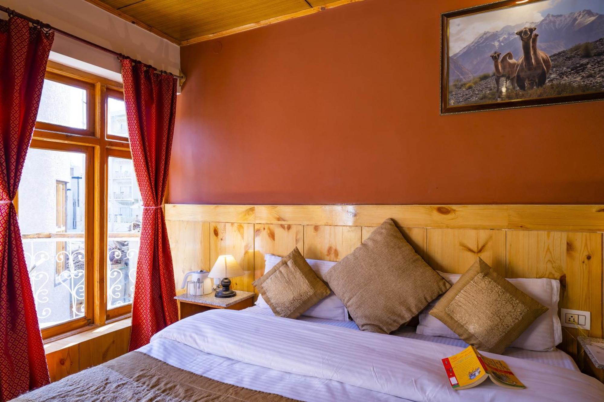 Rainbow Holiday Home เลห์ ภายนอก รูปภาพ
