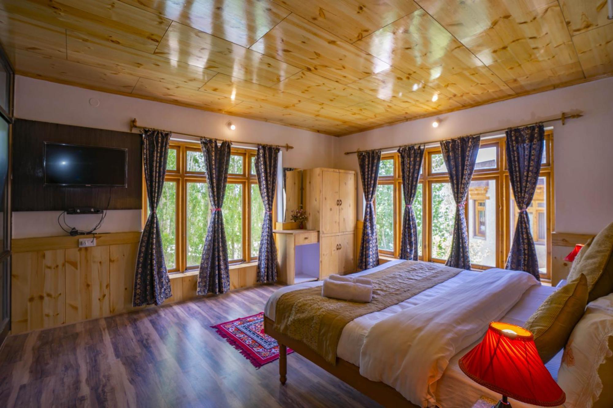 Rainbow Holiday Home เลห์ ภายนอก รูปภาพ